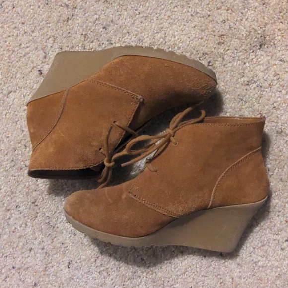Merona Suede Wedges - Picture 3 of 8